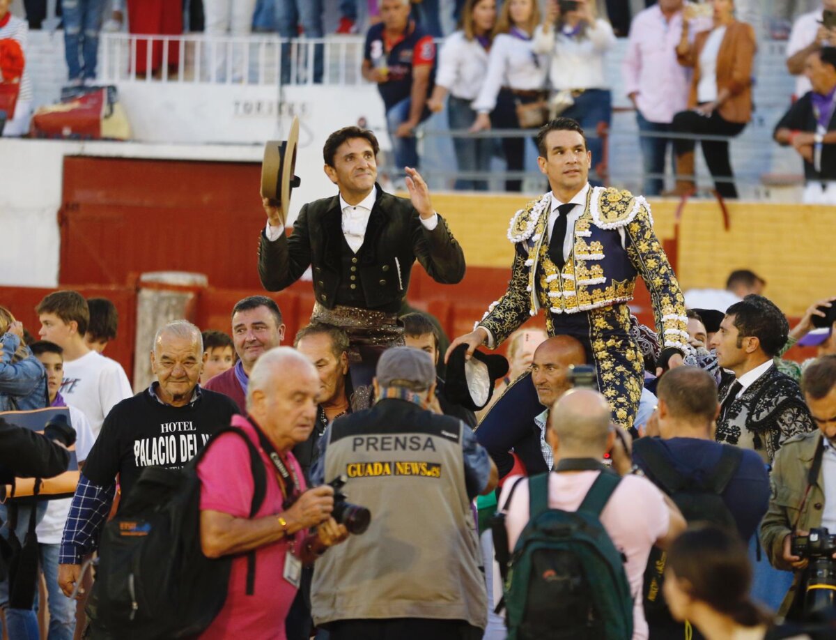 Rotunda tarde de Manzanares, a hombros con un genial Ventura en Guadalajara