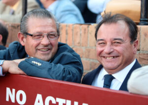 Juan Ruiz Palomares y Manolo González, en Sevilla. Foto: Arjona