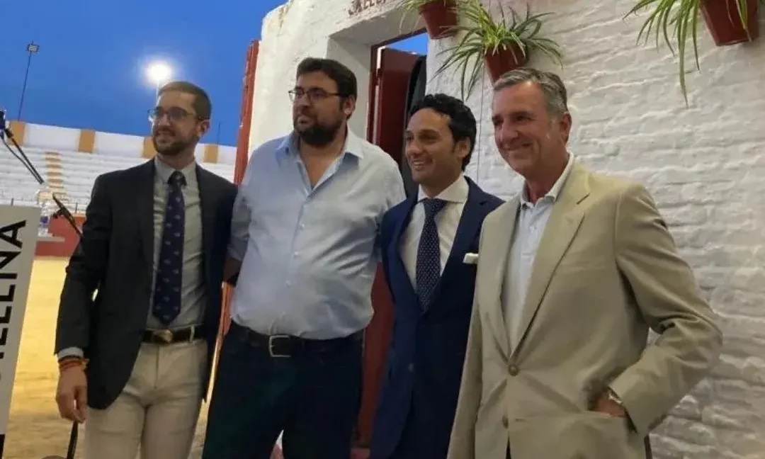 Oliva Soto y Tremolino, homenajeados en la plaza de Guillena