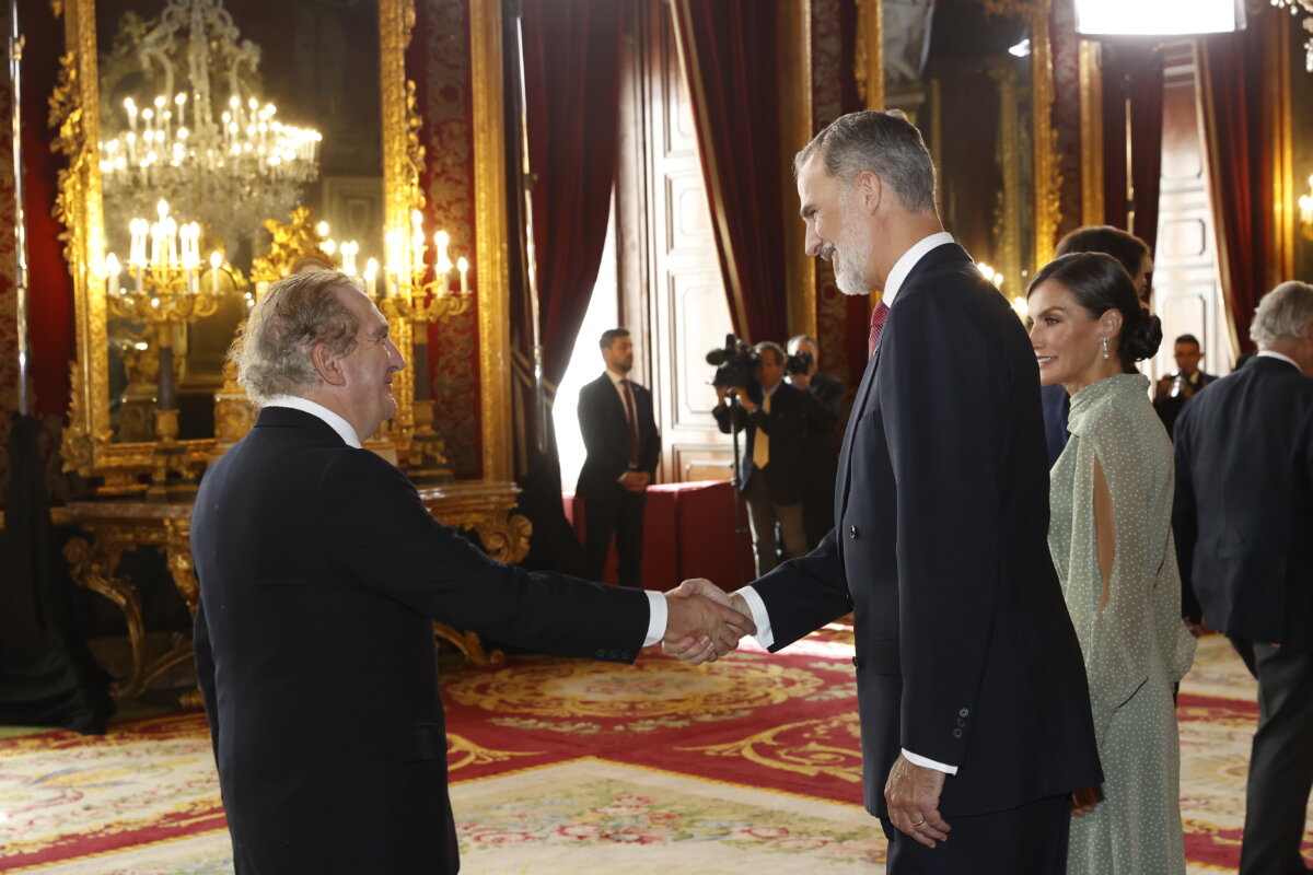 Antonio Bañuelos, presente en la recepción de SSMM los Reyes por la Fiesta Nacional
