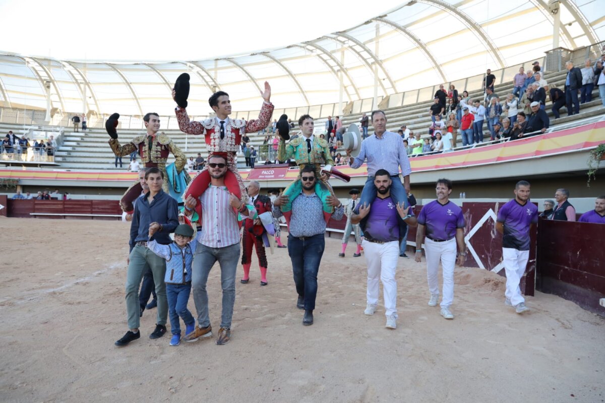 La novillería francesa, a hombros en Istres