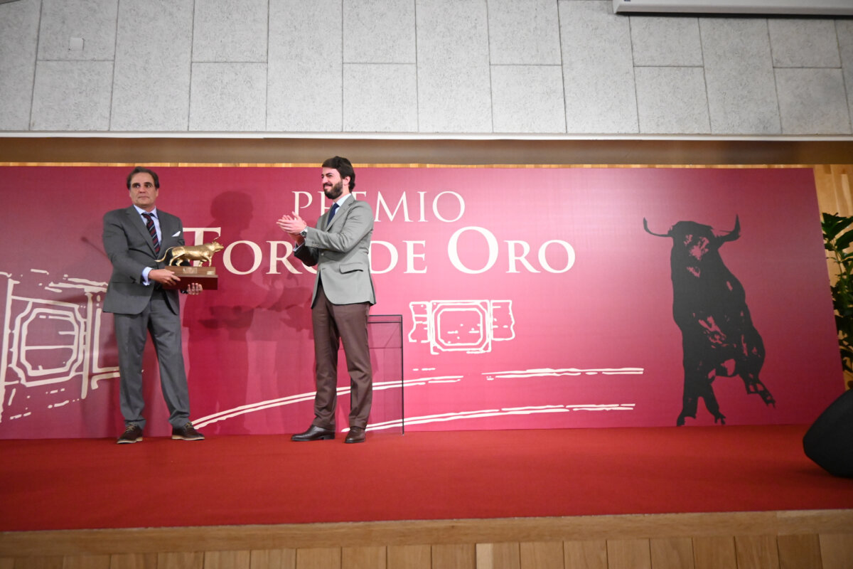 Francisco Galache recoge el trofeo Toro de Oro: "Es un hierro por el que merece la pena apostar"
