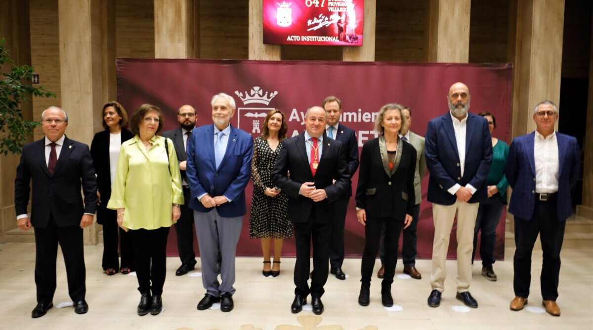 Javier López-Galiacho, distinguido en el Día de la Ciudad de Albacete