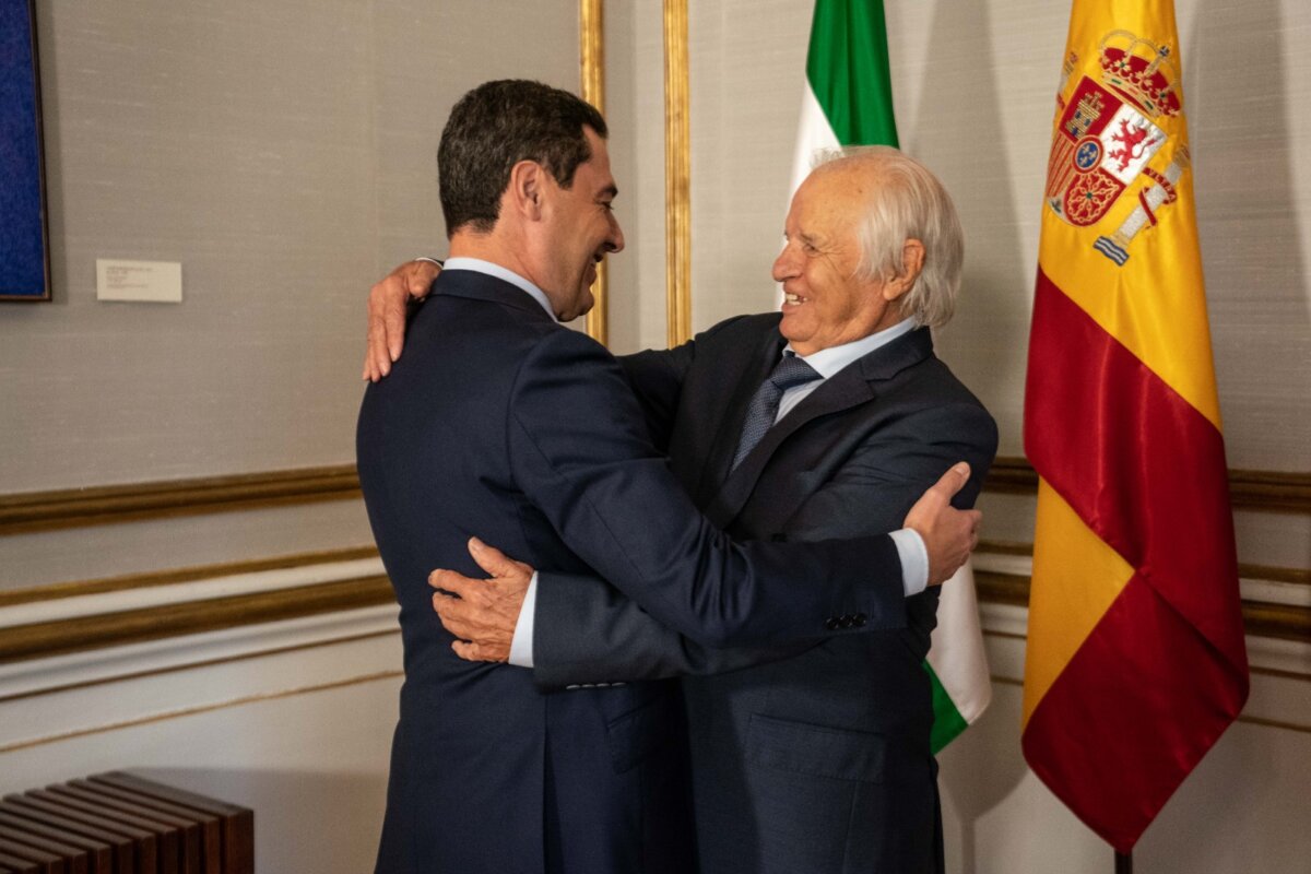 Manuel Benítez “El Cordobés”, recibido en San Telmo por Juan Manuel Moreno