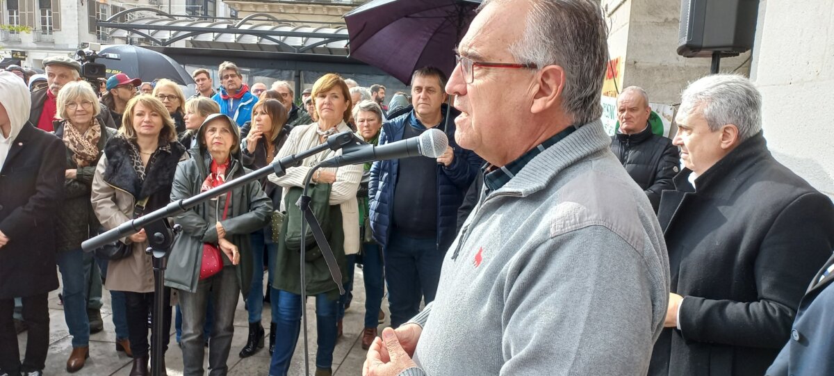 El alcalde de Pamplona, Enrique Maya, apoya a Bayona en su defensa por los toros