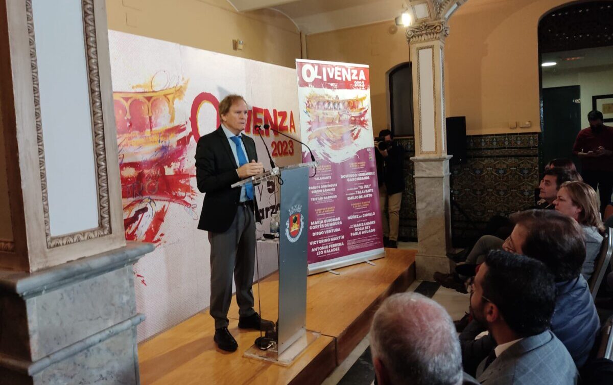 Enrique Romero pronunció el pregón taurino de la feria. Foto: Joao Silva