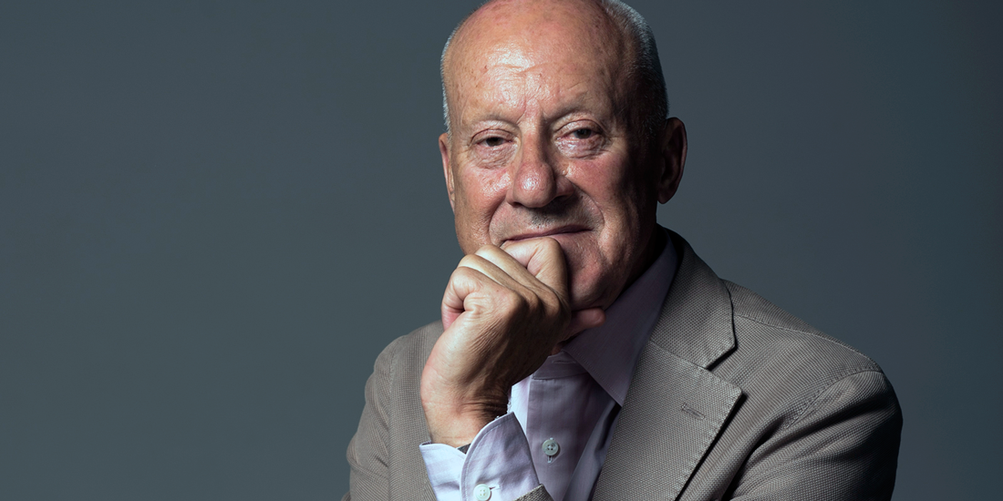Norman Foster pintará el cartel de la temporada taurina de Sevilla
