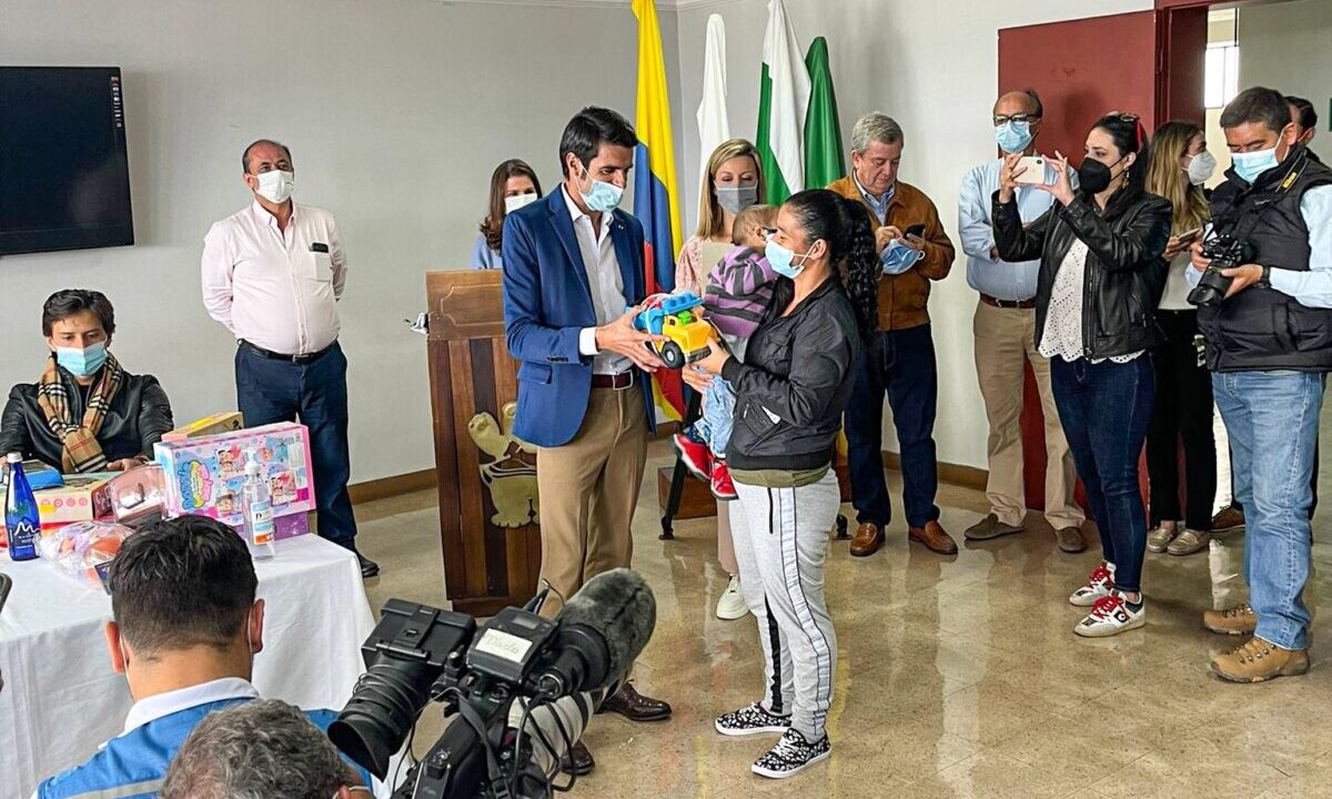 Así fue la entrañable visita de los toreros al Hospital Infantil de Manizales