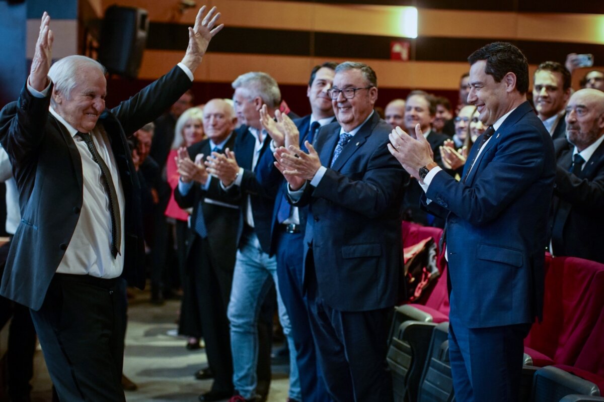 Así fue el emotivo homenaje a El Cordobés por su vigésimo aniversario de califato