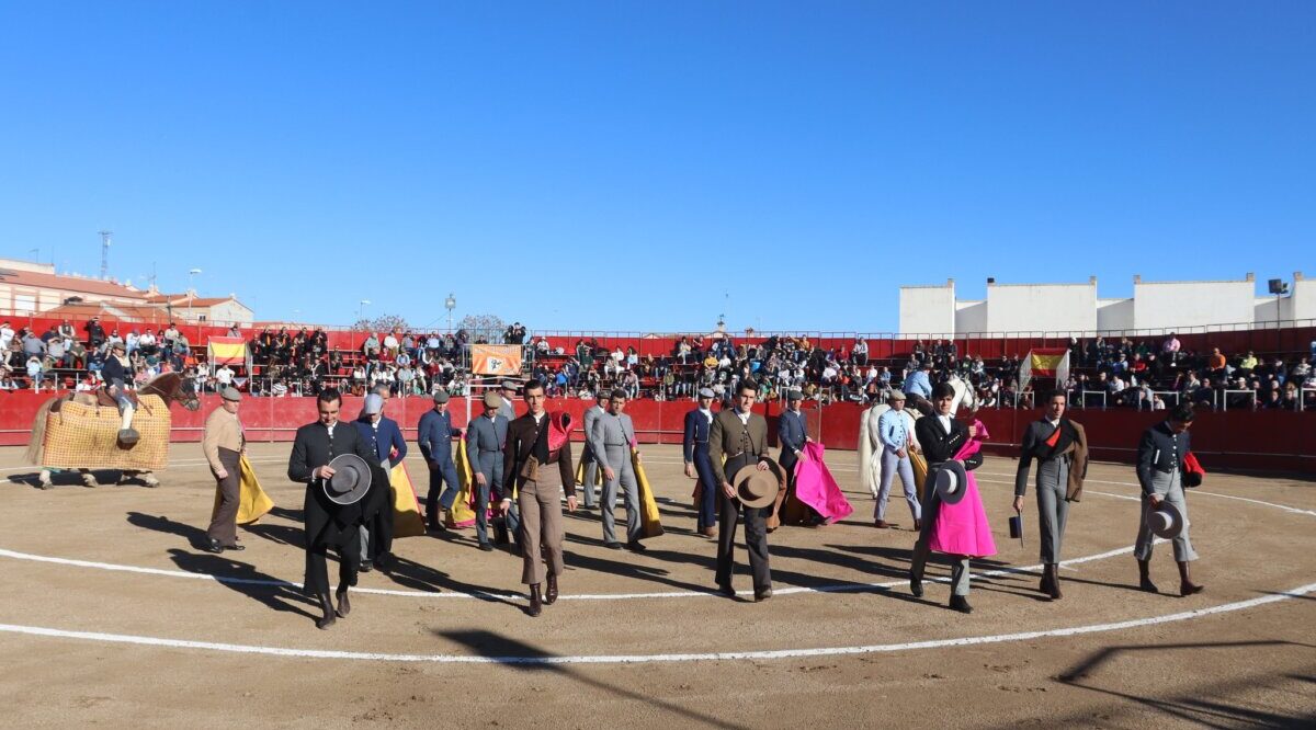 Siete orejas en un entretenido festival en Recas