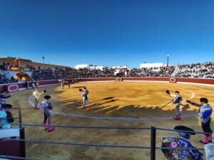 Aspecto de la plaza de toros de Cantillana. Foto: @angeldenena