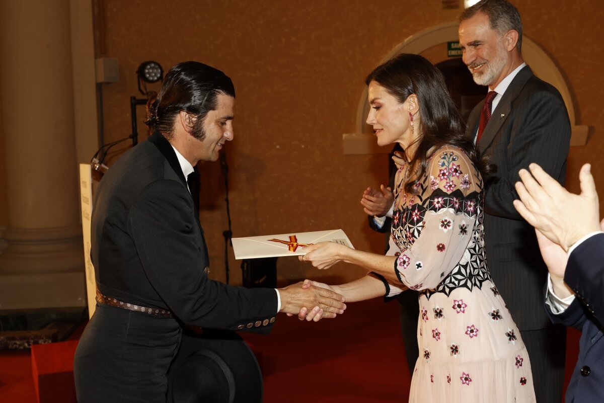 Morante recoge de manos de SS. MM. los Reyes el Premio Nacional de Cultura 2021