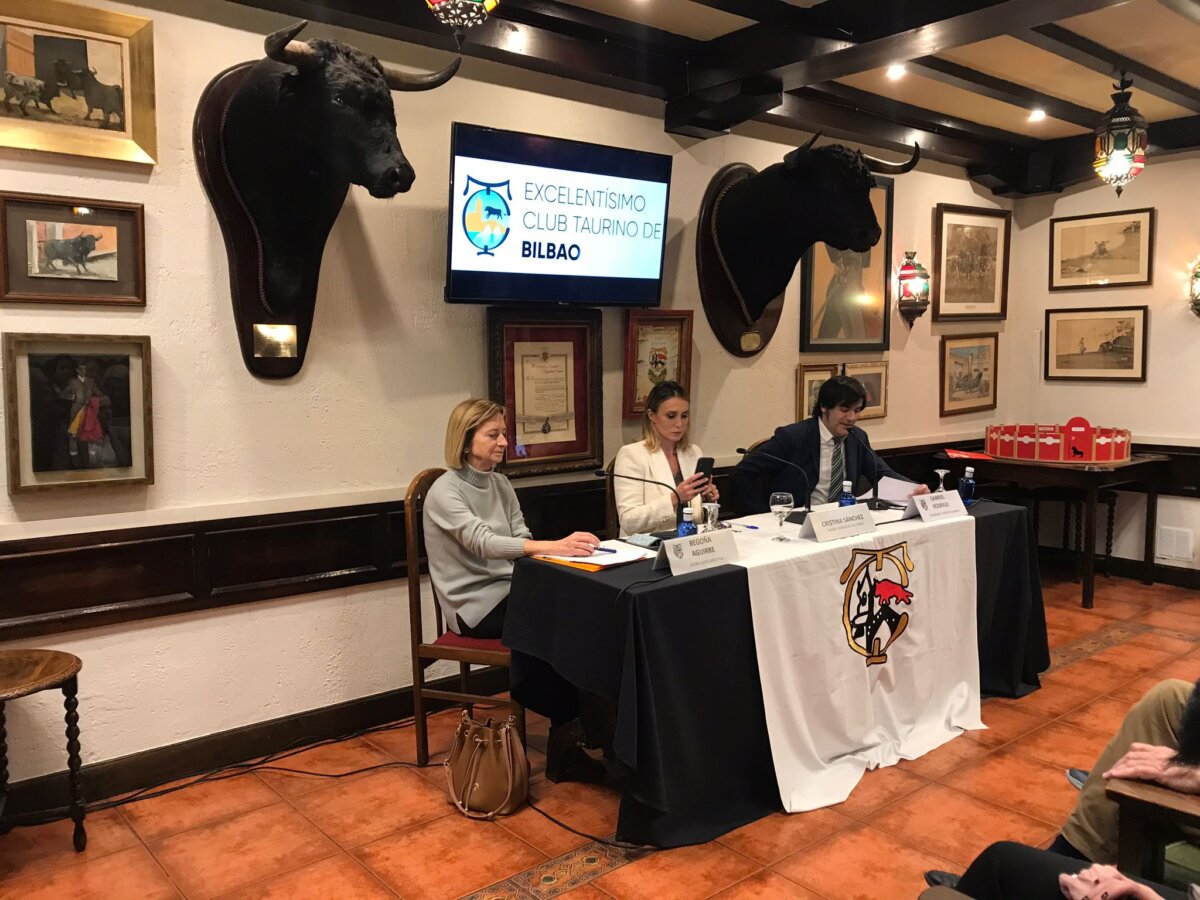 Cristina Sánchez,  protagonista en el Club Taurino de Bilbao