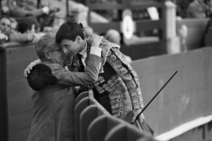 El valenciano brindó una de sus faenas al ganadero Pedro Jovani. Foto: Sasha Gusov