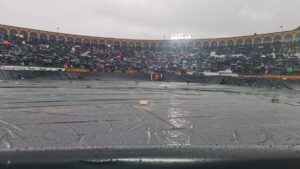 La lona cubre de nuevo el ruedo de Olivenza. Foto: Gallardo