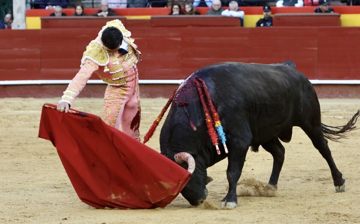 El mejor Ureña florece en Valencia