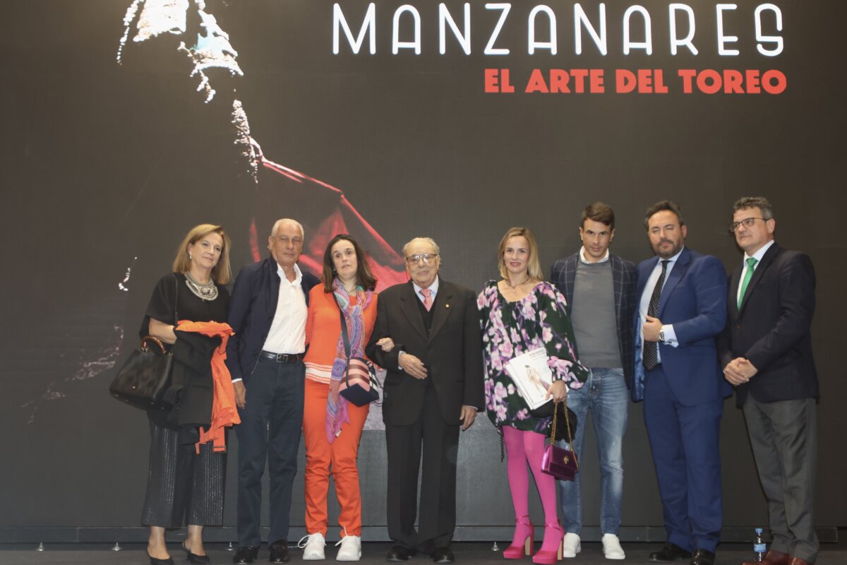 Alicante homenajea a Manzanares con el estreno de un libro y un documental