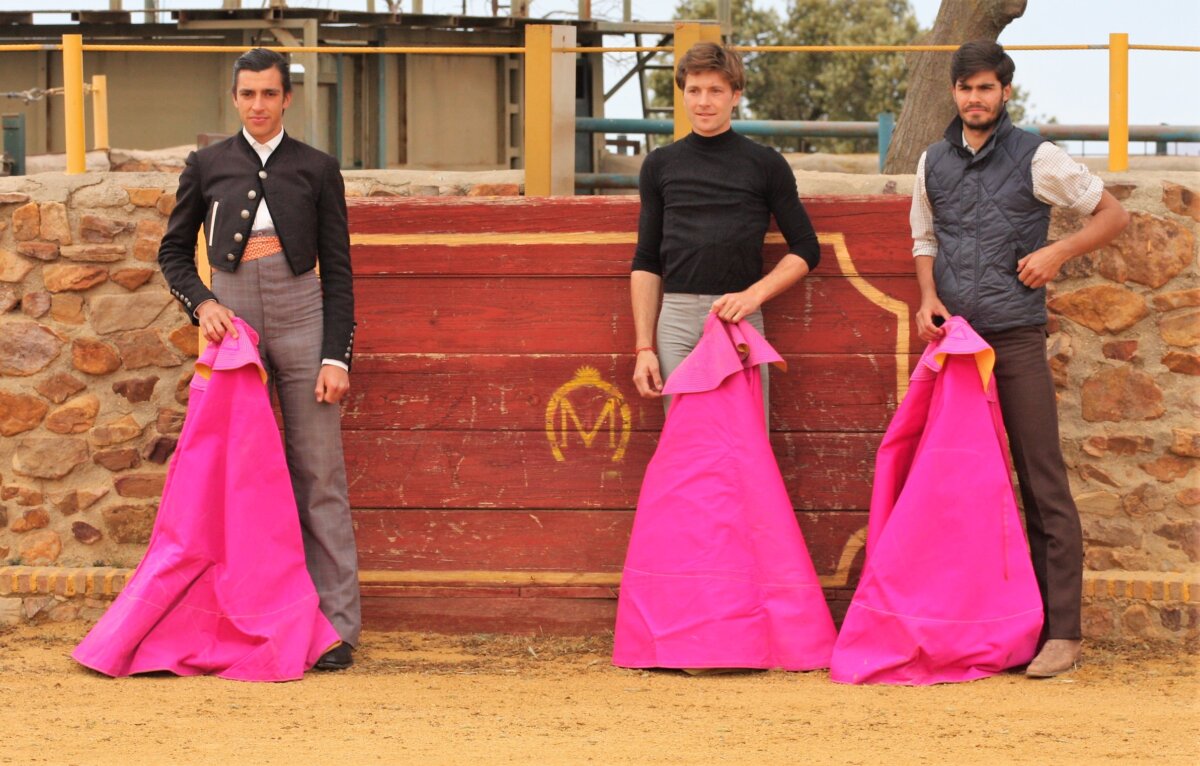 Tres gallos, tentadero en El Montecillo con invitados especiales