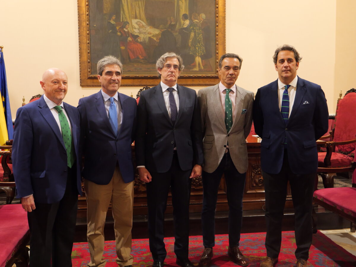 Emilio Muñoz, El Cid y Fernando Gomá, protagonistas de la tertulia "La tauromaquia, un desafío cultural"