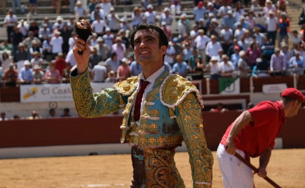 Adrián de Torres y Conde de la Corte destacan en la concurso de Vic-Fezensac