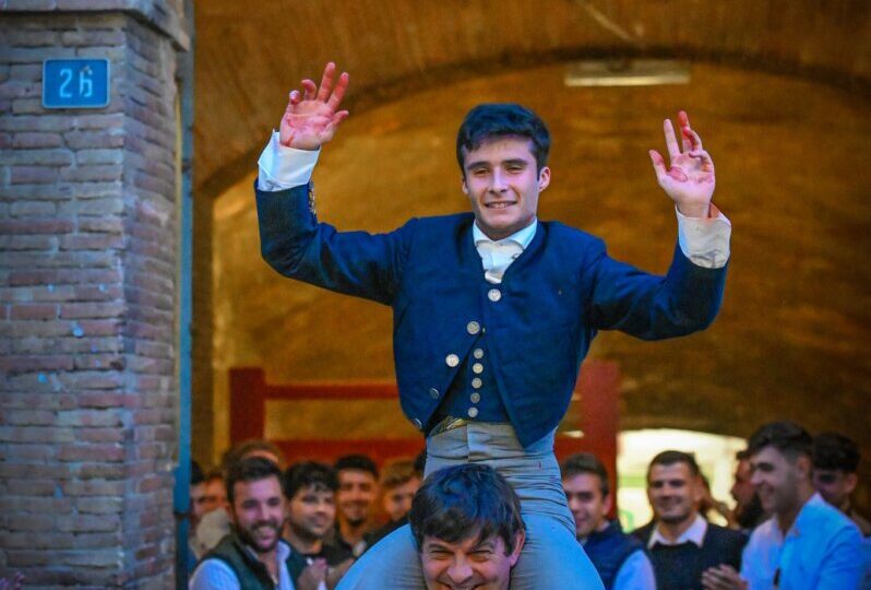 Puerta grande para Javier Ragel en Valencia con una interesante novillada de Daniel Ramos