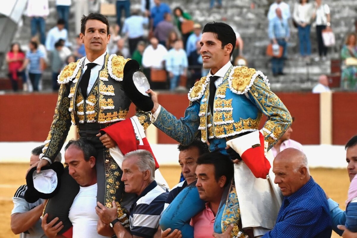 Manzanares y Talavante regalan una tarde de triunfo en Baeza