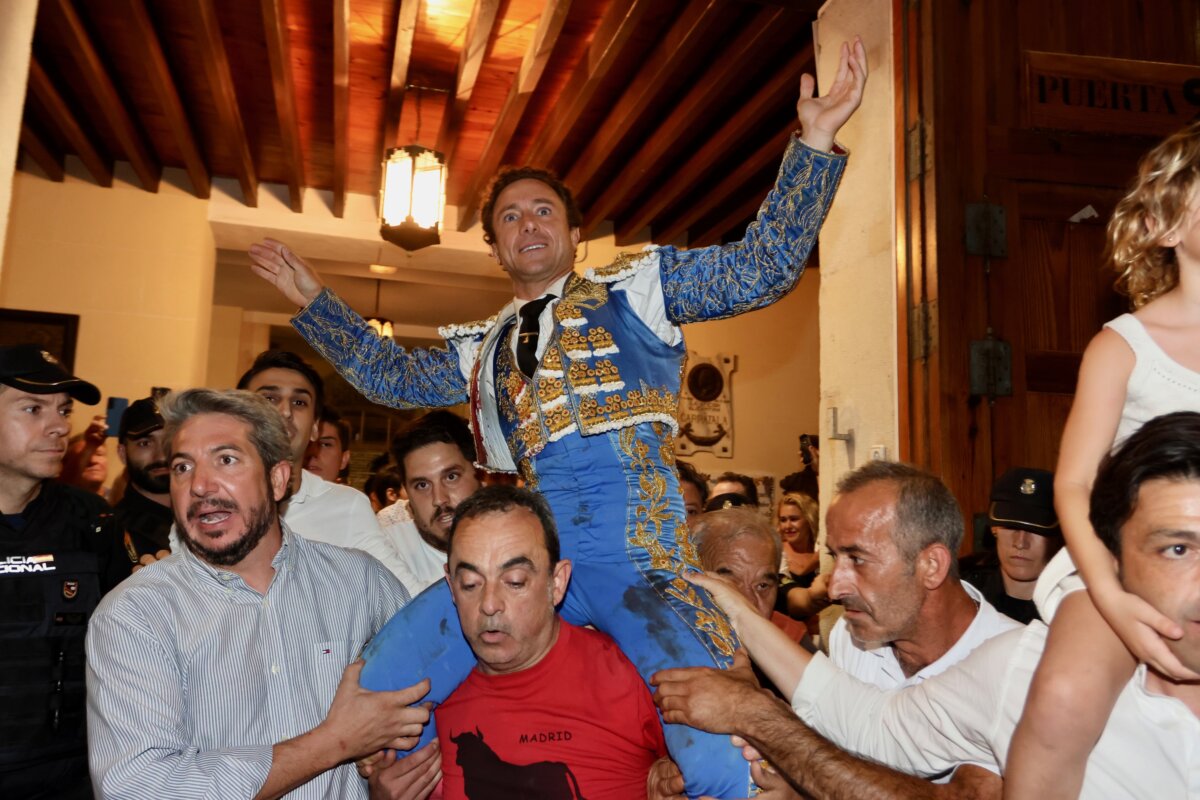 Triunfo grande de Rafaelillo en el cierre de Hogueras