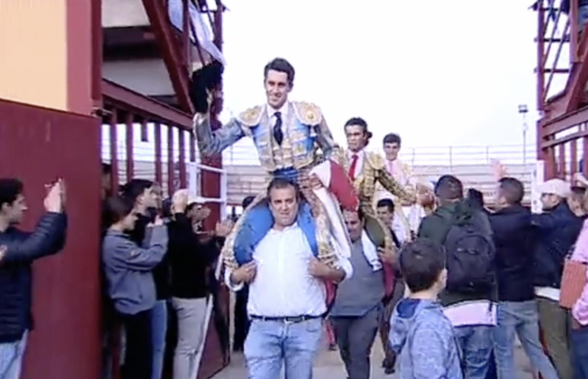 Víctor Cerrato, cornada de 15 centímetros en región inguinal derecha, con salida en la base del pene y en cavidad abdominal"