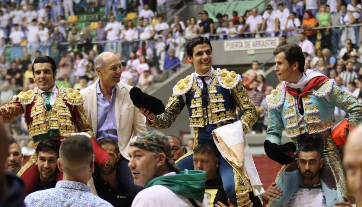 Gloriosa tarde de toros en Burgos
