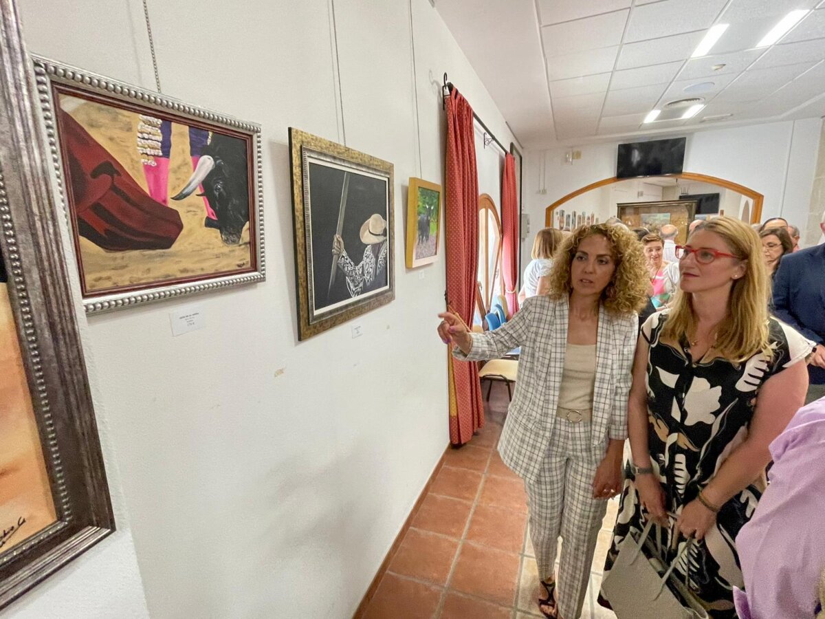 Inauguradas en Alicante las exposiciones culturales para San Juan