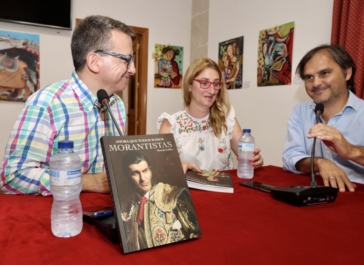 Alicante presenta el libro “Ahora que todos somos morantistas”