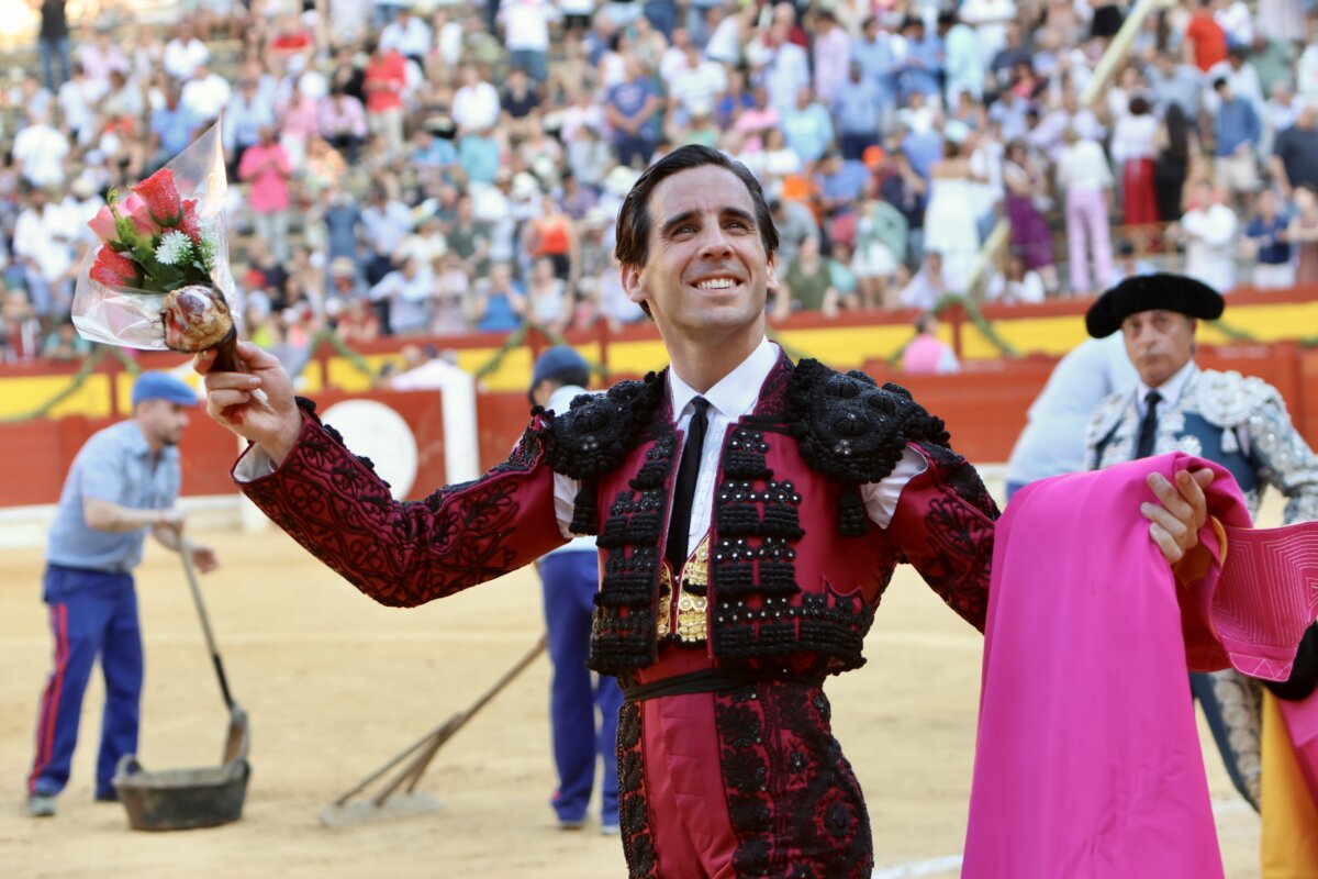 Juan Ortega hizo lo más torero en la tarde de San Juan