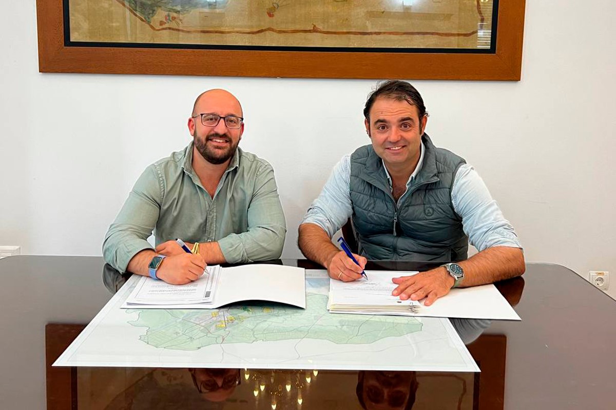 Zúñiga firma como empresario de El Puerto hasta 2024