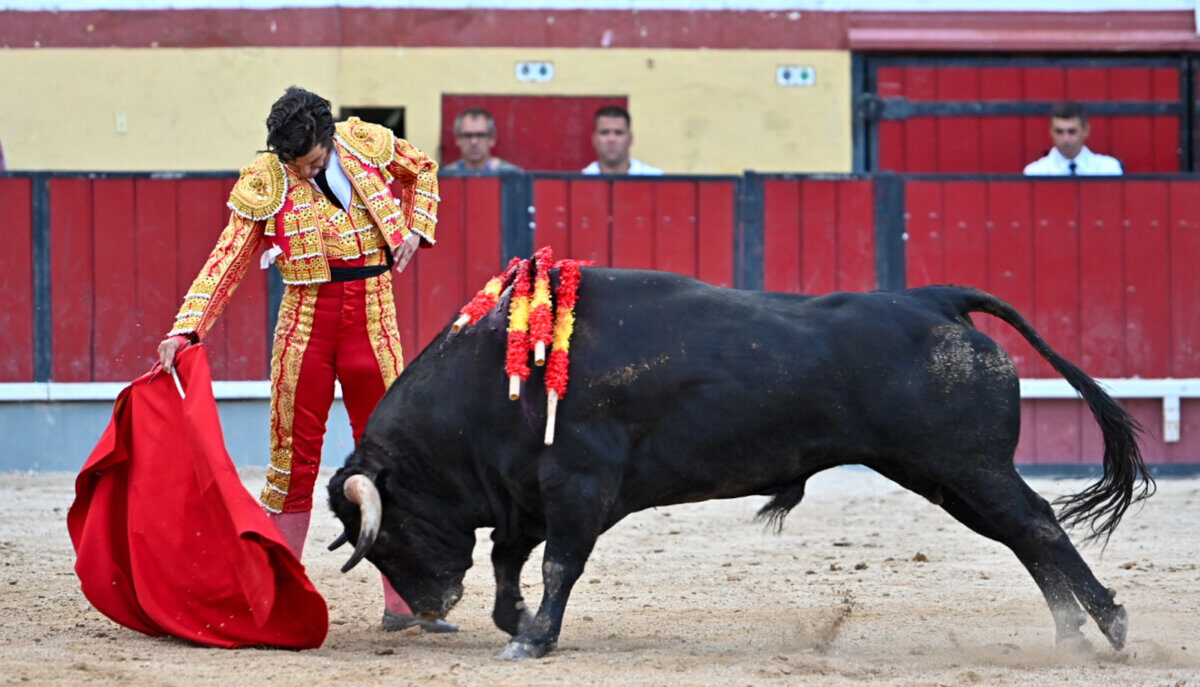 Morante destaca en un abarrotado festejo en Vila Franca de Xira