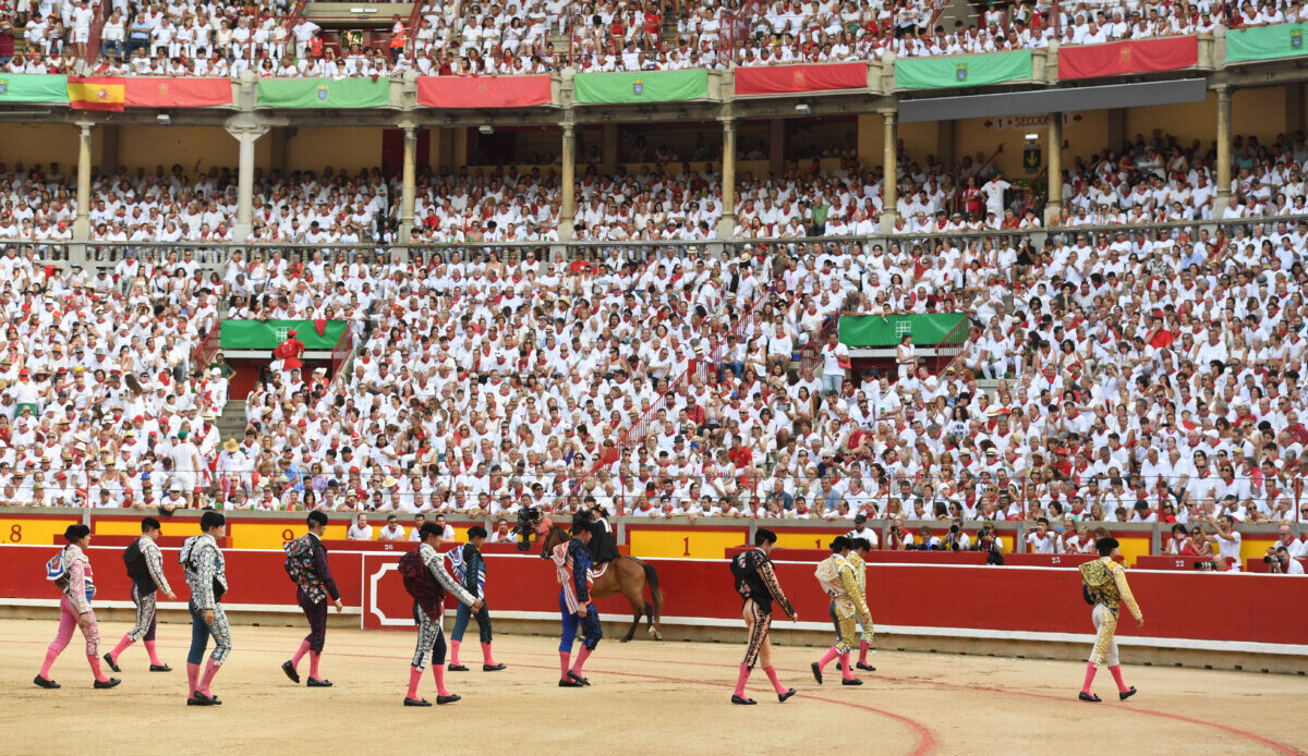 Doblete de Roca Rey y cuatro debuts en los sanfermines de Pamplona