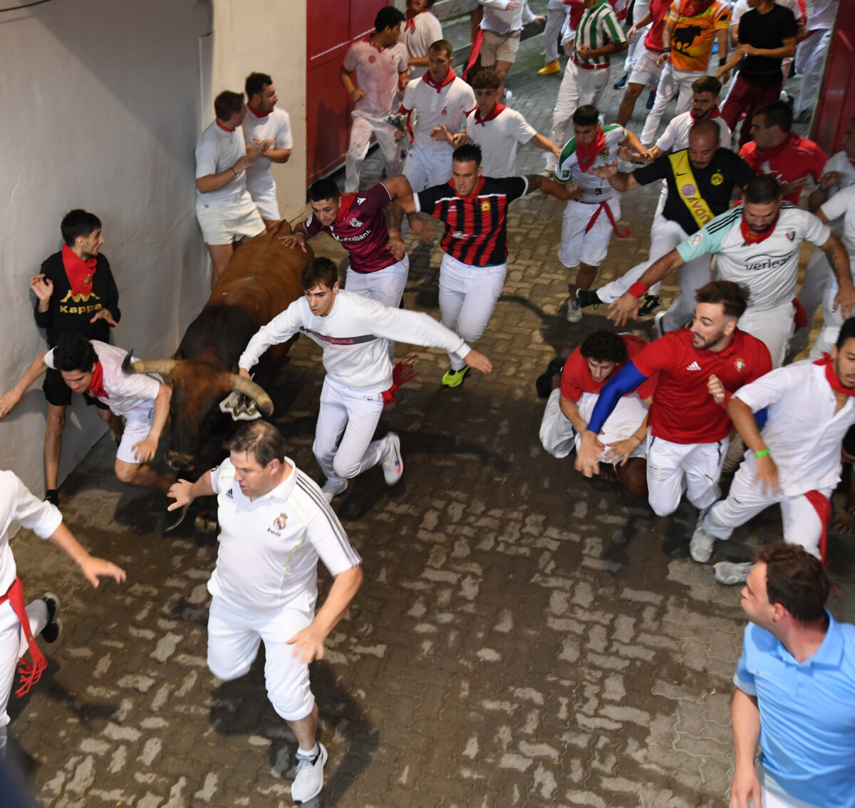 Los de La Palmosilla dejan un primer encierro veloz y sin cornadas