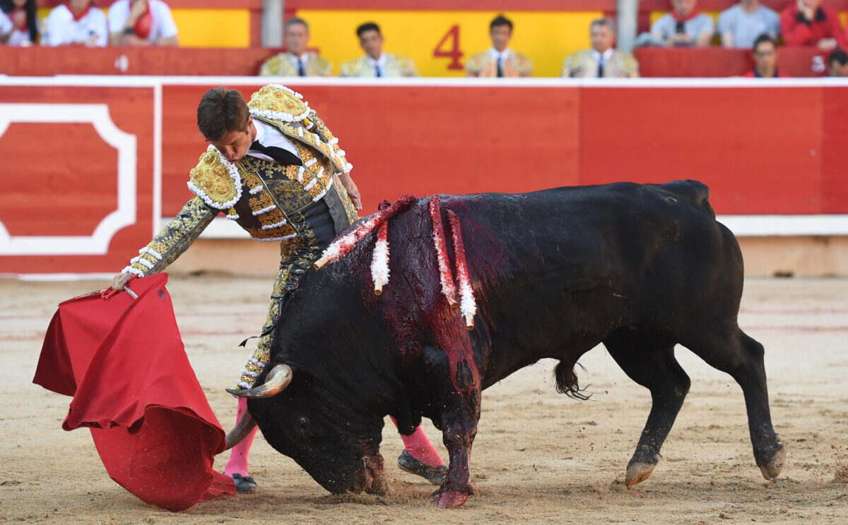 El Juli se nos diluye en su grandeza