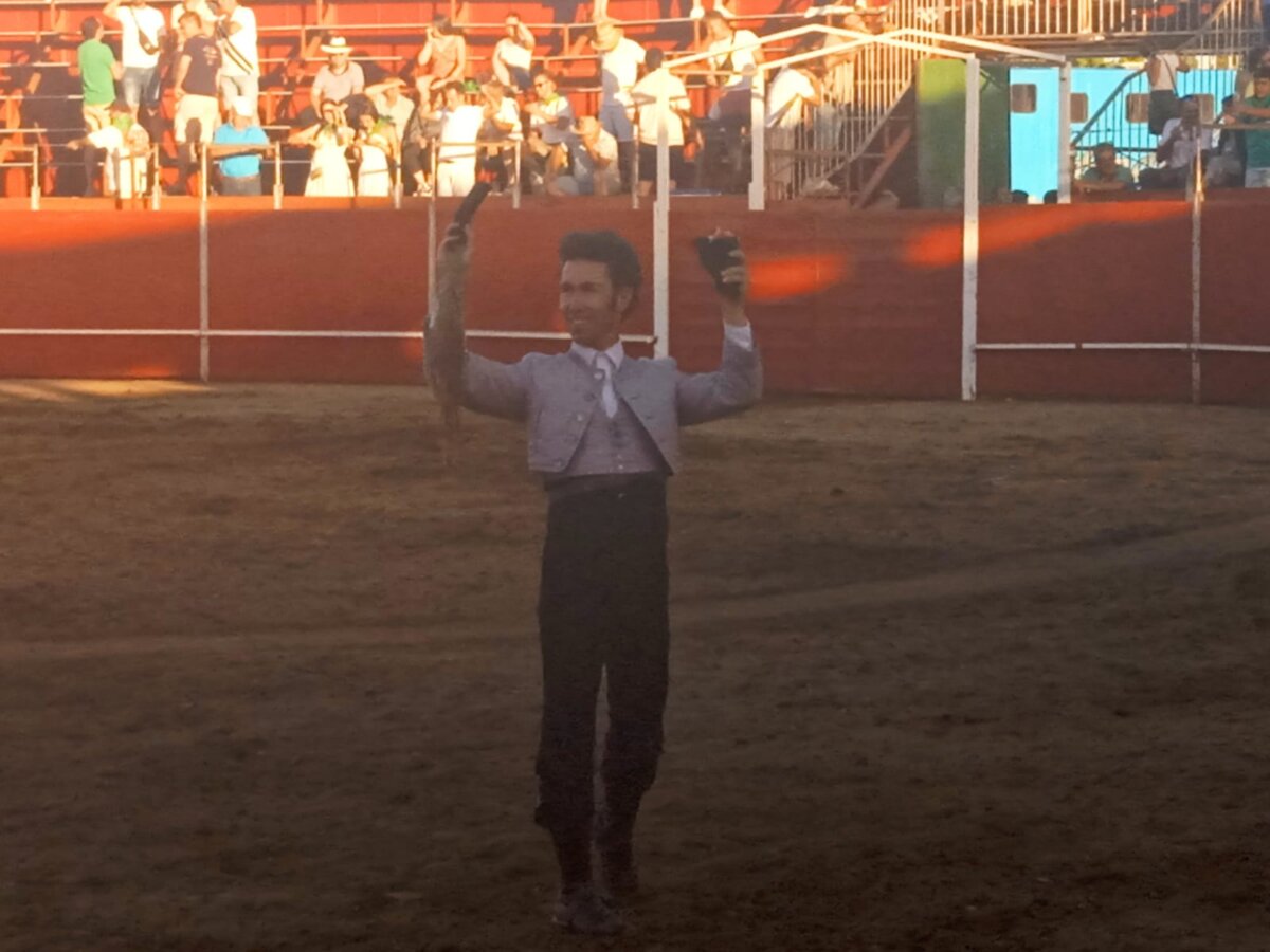 Monteviejo, Leonardo y Sebastián Fernández, espectáculo completo en Moraleja