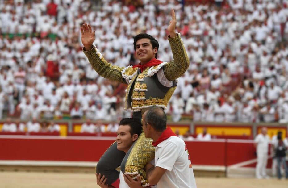 Colombo, puerta grande en la dura miurada de Pamplona