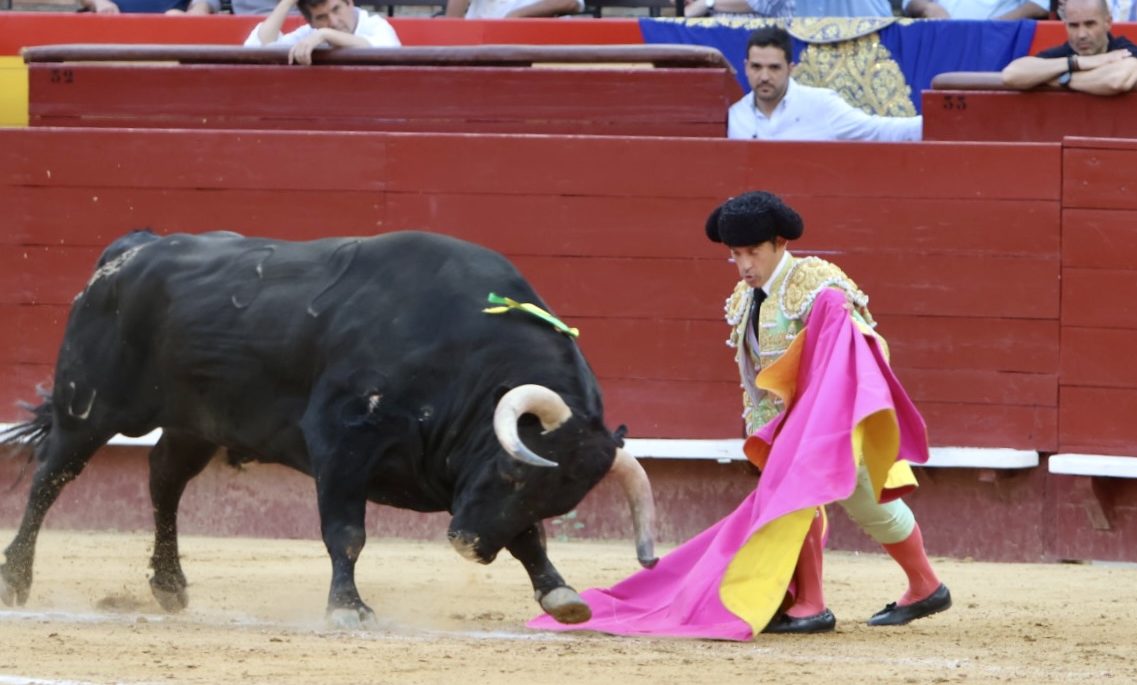 Paco Ramos y Vivaracho se llevan los principales premios de la Feria de Julio