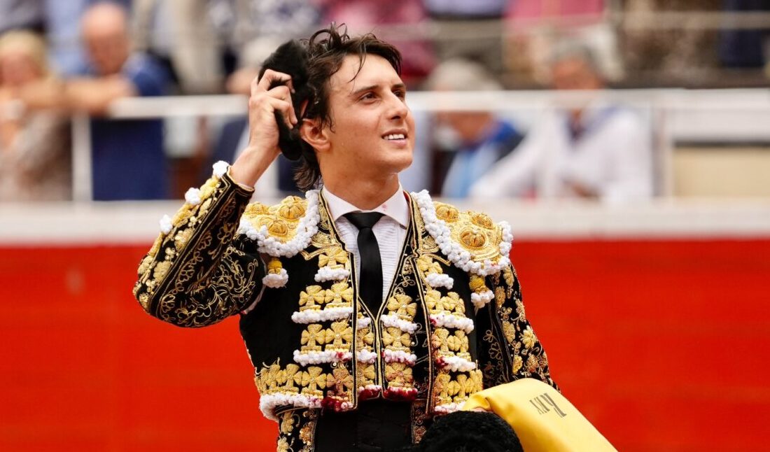 La entrega de Escribano en el regreso del héroe Roca a Bilbao