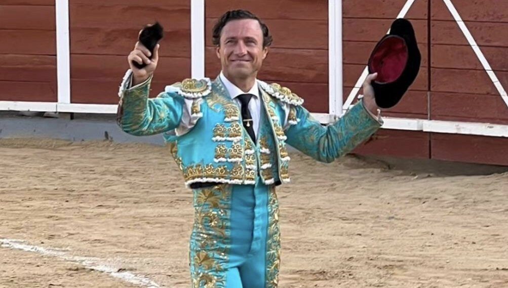 Rafaelillo cortó una oreja en Iniesta.