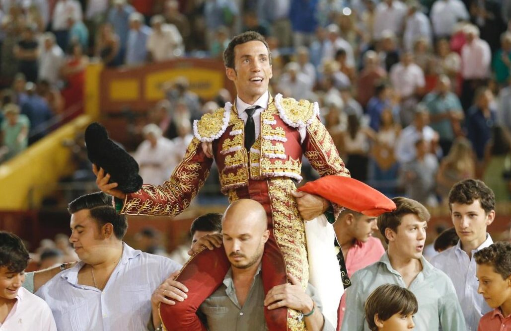 David de Miranda se reivindica en su Huelva ante un mermado Roca Rey