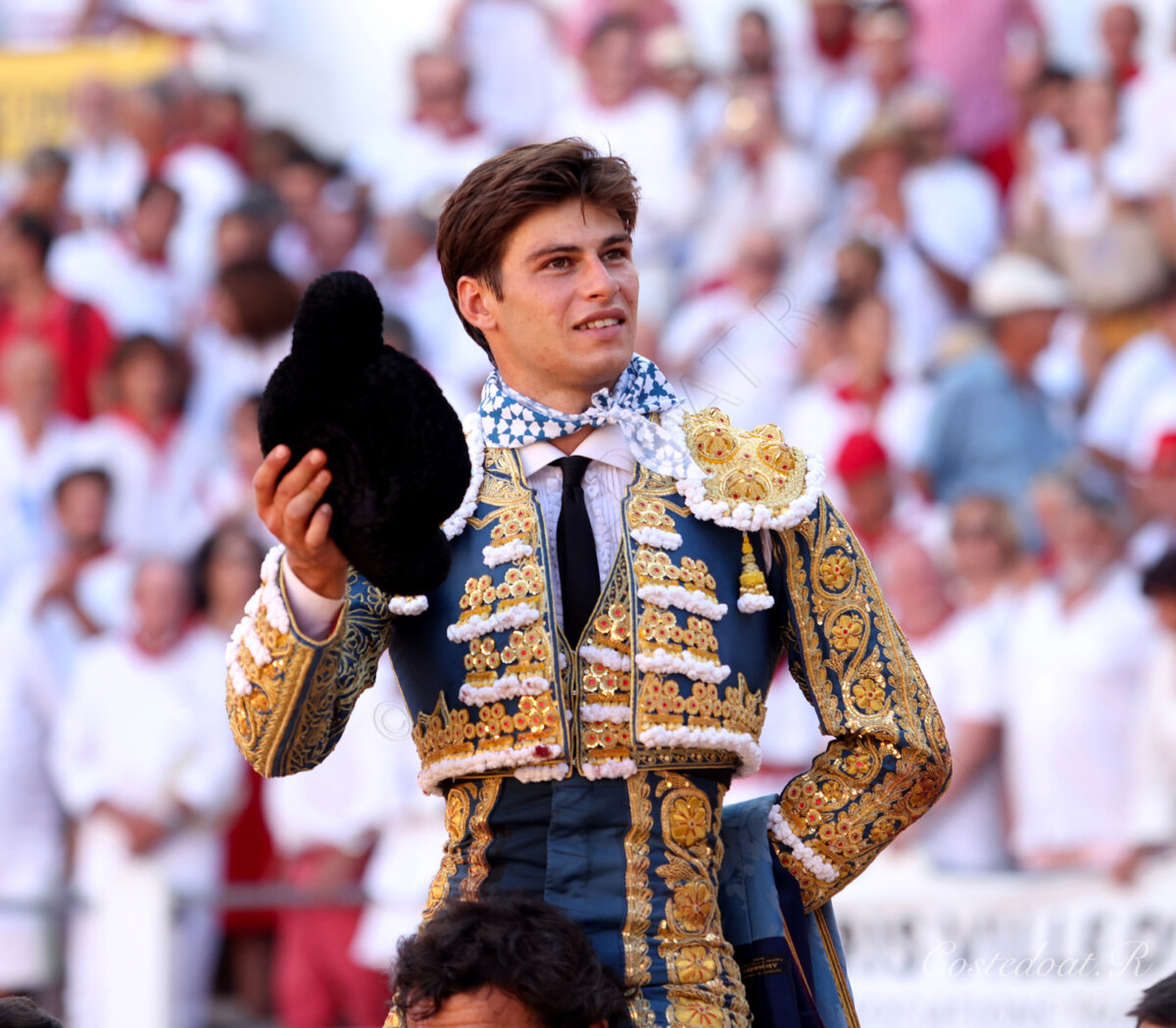 Dos poderdantes para Patrick Varin