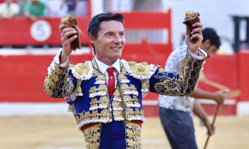 Diego Urdiales, premiado por el Club Taurino de Alfaro