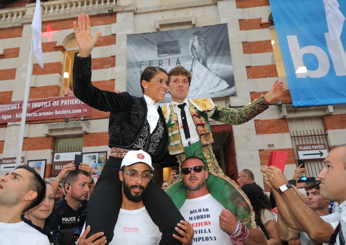 Juan Leal y Lobito, de Santiago Domecq, emociones fuertes en Béziers