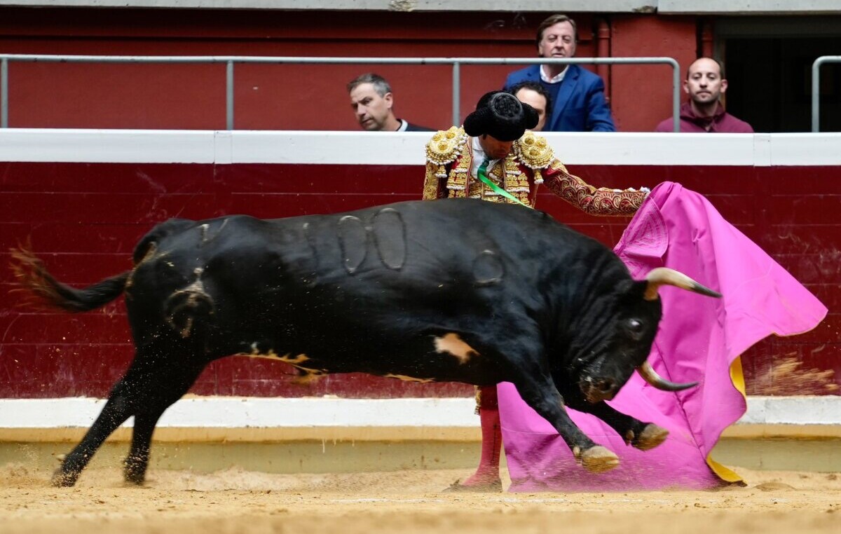 La presidenta cierra a Emilio de Justo la puerta grande en el cierre de Logroño