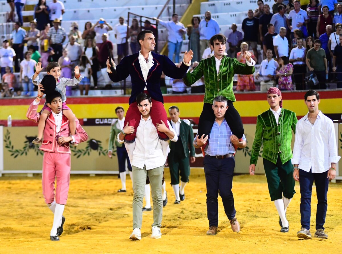 Octavio Chacón, Adrián de Torres y un toro de vuelta en Villacarrillo