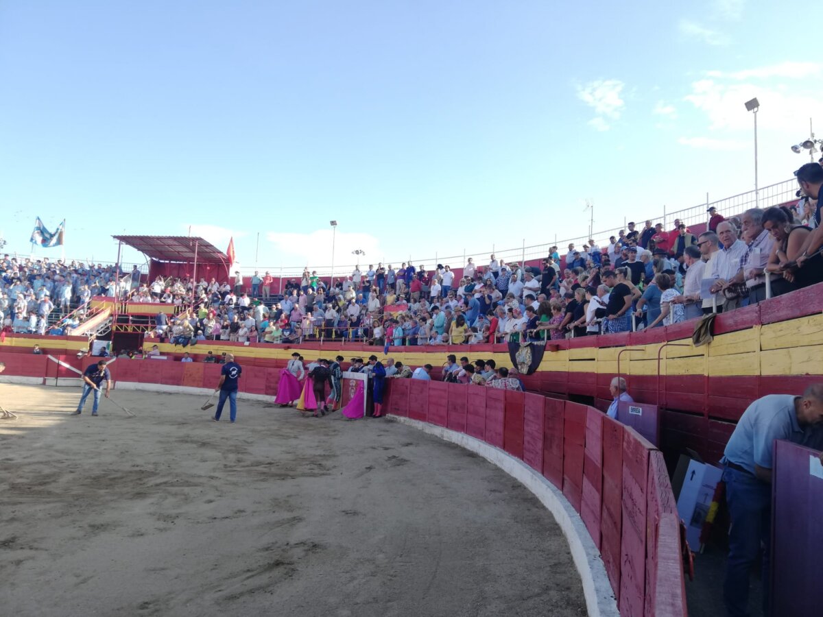 Cadalso de los Vidrios presenta los carteles del XXI Racimo de Oro