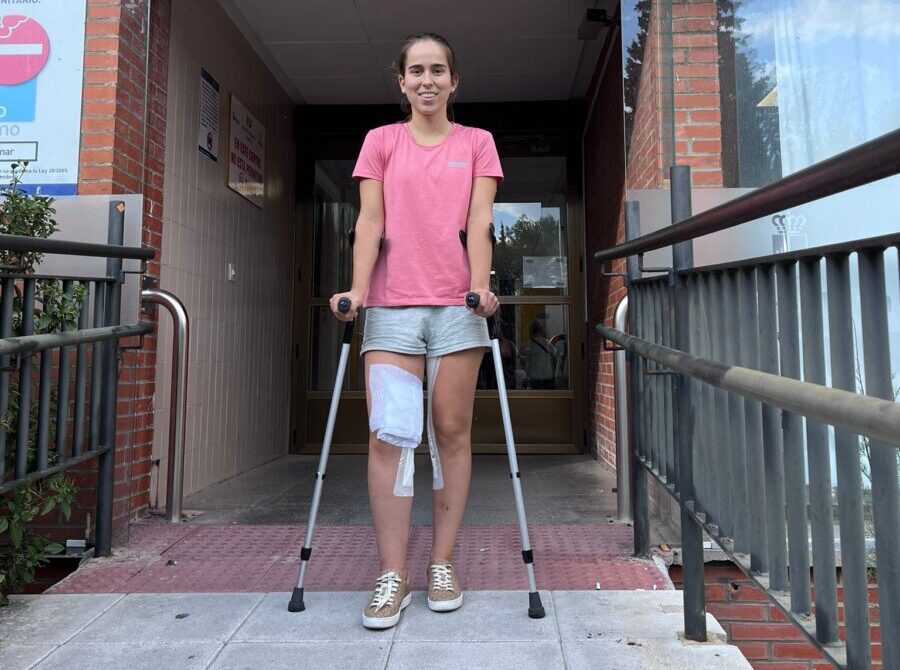 Carla Otero abandona el hospital dos semanas después: "La recuperación será larga"